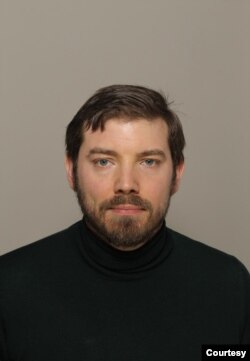 荷蘭萊頓大學學者克里默斯（Rogier Creemers）