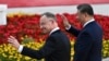 中国领导人习近平在北京人大会堂外为到访的波兰总统杜达（Andrzej Duda）举行欢迎仪式。（2024年6月24日）