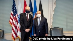 Кристофер Миллер и Абдулазиз Камилов