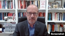 普林斯頓大學政治和國際事務學教授范亞倫（Aaron Friedberg）接受美國之音Skype採訪視頻截圖