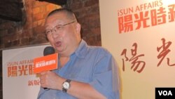 陳平創辦新刊物看好前景( 美國之音 黎堡拍攝）