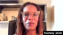 Карла Д. Джонс