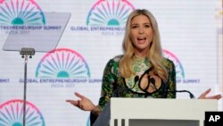 川普總統的女兒伊萬卡川普11月28日在印度海得拉巴全球企業家峰會開幕式上講話。