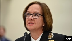 美國海軍作戰部部長麗莎·弗朗切蒂（Lisa Franchetti）在國會聽證會上。（資料照）
