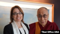 2014年2月21日，時任美國國務次卿兼西藏事務特別協調員莎拉•休厄爾與西藏精神領袖達賴喇嘛舉行會晤。