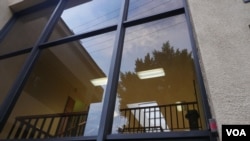 人去楼空（美国之音国符拍摄）