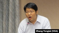 台湾人权促进会律师 赖中强(美国之音张永泰拍摄)