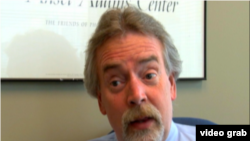 心理医生史蒂夫•弗伦(视频截图)