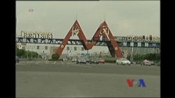 中国大变革(6)：“政治往左，经济往右”能走多远？