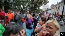 支持者吊唁委內瑞拉已故總統查韋斯