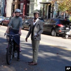 组织者艾里克.布鲁厄(右)