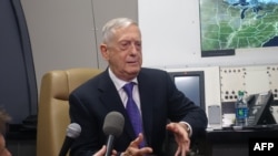 美国国防部长马蒂斯在访问韩国和日本期间强调美国与这两个国家的坚固联盟。