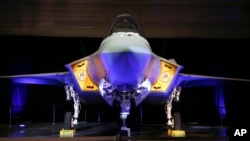 美国空军2014年3月接收F-35A仪式（美联社）