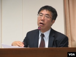 台湾在野党民进党立委黄伟哲（美国之音张永泰拍摄）