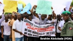 Wasu daga cikin ma'aikatan jihar Adamawa da suka fita zanga zanga kan albashi a birnin Yola a ranar 3 ga watan Oktoba 2019