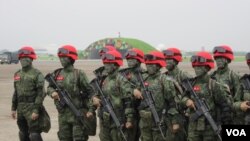 台湾陆军女子特种部队(美国之音张永泰拍摄） 