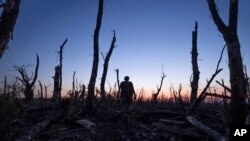 «2000 метров до Андреевки». Кадр из фильма.