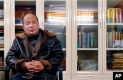 2003年在拆迁案中以”向境外非法提供国家机密罪”而被判刑三年的上海律师郑恩宠。（资料照）