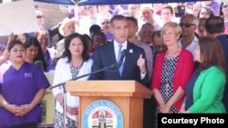 洛杉磯市長支持夢想生