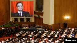 温家宝总理3月5日在人大会议上讲话