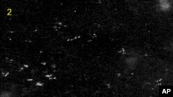 最新公佈的泰國衛星照片顯示印度洋發現多件大型碎片