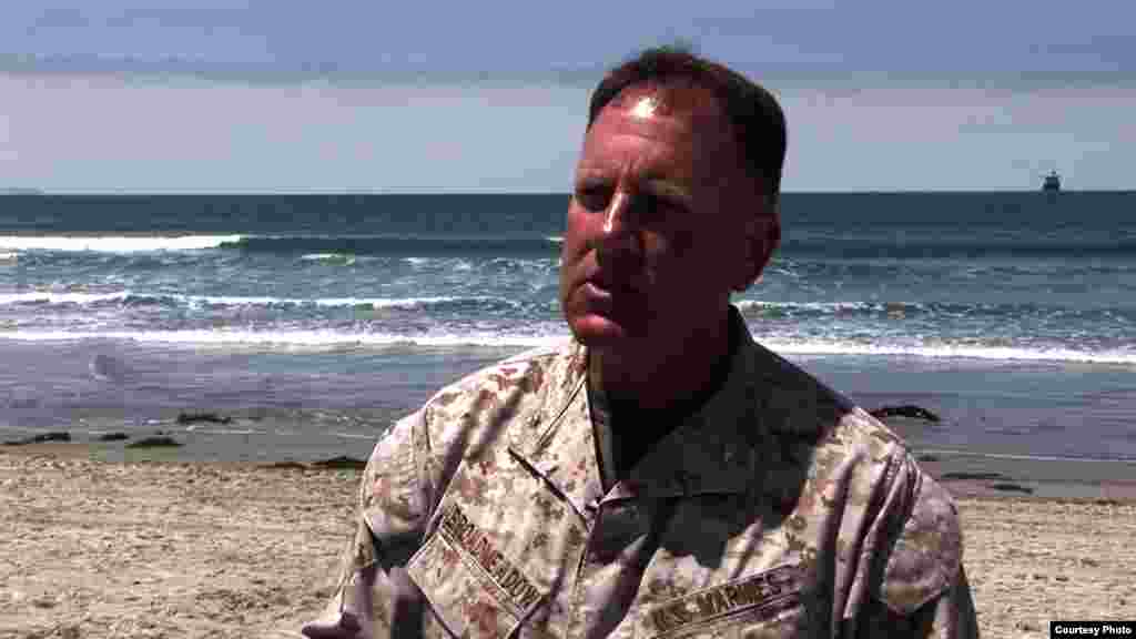 指挥官布罗德梅多将军(美国军方提供）