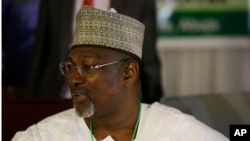 Shugaban Hukumar Zabe ta INEC Farfasa Attahiru Jega 