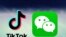 微信和抖音海外版TikTok的标识。