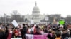 槍支管制的支持者在華盛頓遊行示威