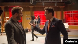 哥伦比亚电影公司影片《采访》中的两个角色：亚伦（塞斯·罗根扮演）（左）和戴夫（詹姆斯·弗兰科扮演）（右）