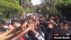 Mormii Barattoota Yuniversiitii Finfinnee ( Faayilii)