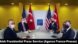 Prezidaantiin Yunaaytid Isteetes Joo Baaydiin gita isaanii kan Tarkii Taayip Erdogaan waliin  marii ijaaraa ta’e gaggeessuu isaanii aangawoonni Waayit Haawuus ibsanii jiru. 