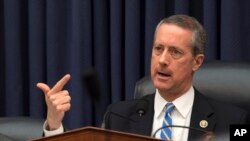 美国众议院军事委员会主席、来自得克萨斯州的共和党籍众议员迈克•索恩伯里(资料照片)