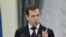 Дмитрий Медведев призвал богатых делиться доходами