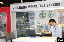 亚特兰大展销会上的中国厂家(美国之音龚小夏 拍摄)