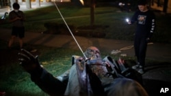 2020年6月20日，首都華盛頓唯一的一座南北戰爭時期南方邦聯派克將軍的雕像被推倒。