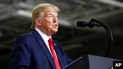 美國總統特朗普週日下令上週被部署到華盛頓的5000名國民警衛隊士兵開始撤軍