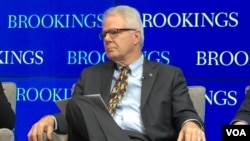 知华派专家蓝普顿教授（美国之音莉雅拍摄）