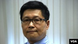 和平佔中運動倡議者之一陳健民表示，今年71大遊行結束後在中環的集會，不是預演佔中的行動 (美國之音湯惠芸拍攝)