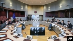 欧盟、日本和美国贸易官员在布鲁塞尔欧盟总部会谈。（2018年3月10日）