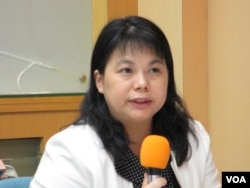 台湾陆委会经济处长李丽珍 (美国之音张永泰拍摄)