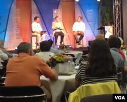 壳牌公司总裁和其他高层探讨能源问题 (美国之音宁馨)