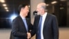 韩国副总理具润哲在华盛顿与美国商务部长卢特尼克会晤。(2025年7月29日)