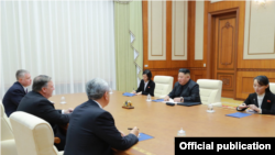 美国国务卿蓬佩奥与朝鲜领导人金正恩会谈