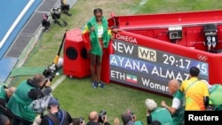 Almaaz Ayyaana erga mootee booda suuraa oggaa kaatu, Olompikii Riyoo 2016, Biraaziil