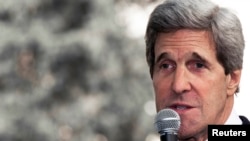 美国国务卿克里4月8日在耶路撒冷的美国领事馆向美国外交人员发表讲话