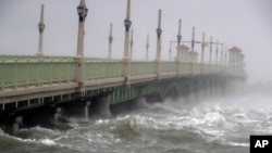 2016年10月7日飓风马修冲击美国东南部的佛罗里达州。