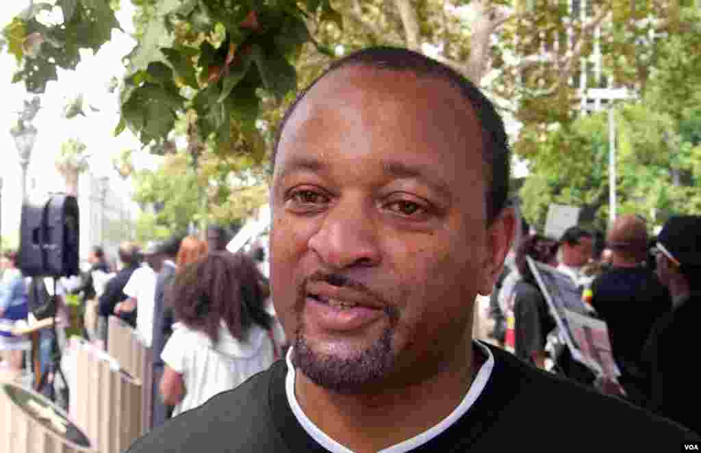 洛杉矶集会组织者之一的阿里（美国之音国符拍摄）