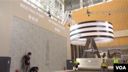 A man walks through heavy snow in downtown Nashville, Tennessee. Much of downtown was deserted as state and city government offices were closed for the day.&nbsp; A major winter storm is hitting much of the Eastern part of the U.S. and also affecting the Midwest and South.&nbsp; &nbsp;