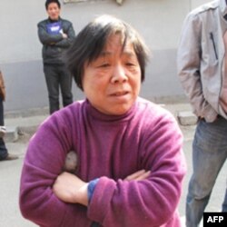 石女士怀念旧日美好时光